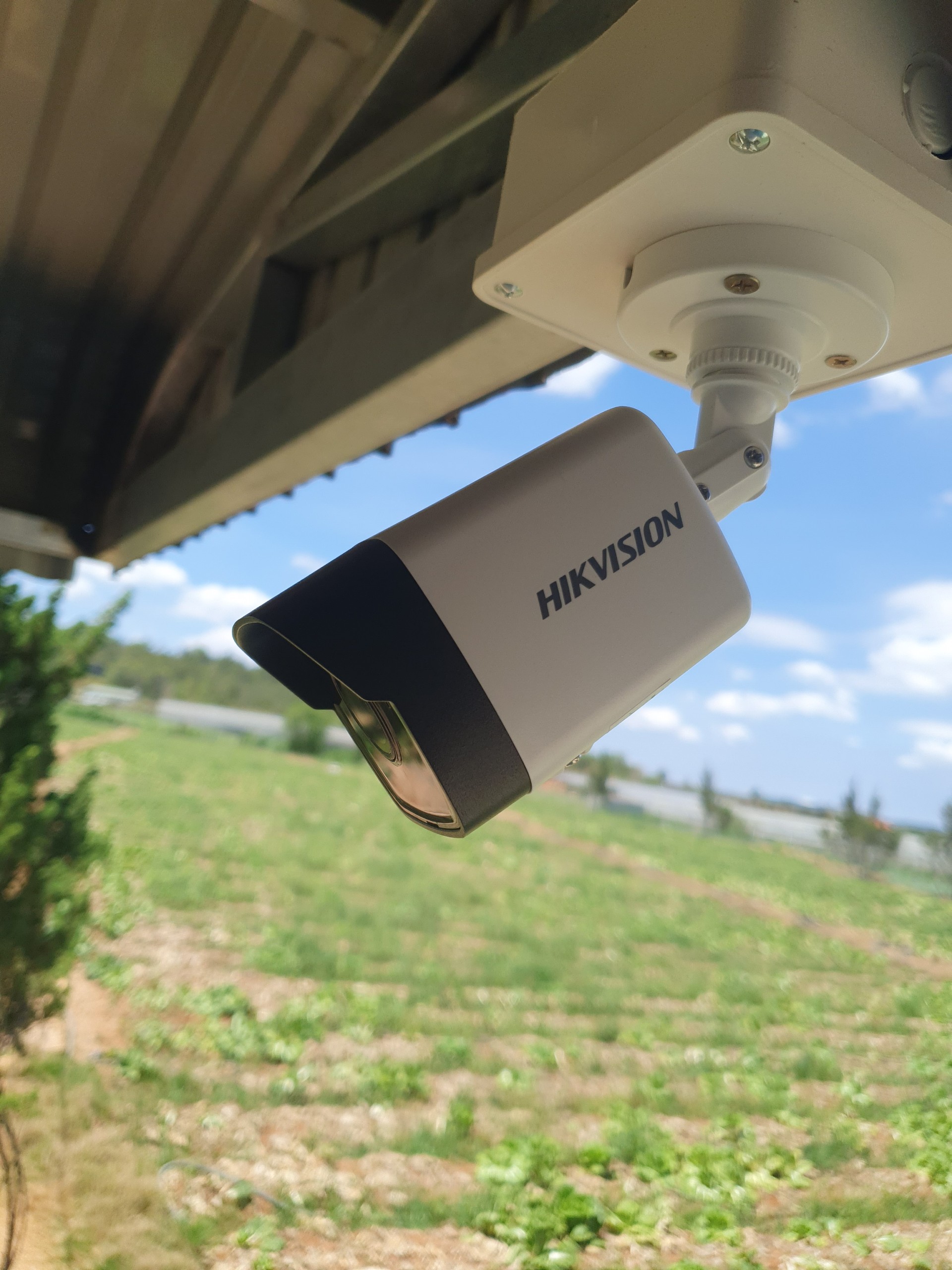 Hình ảnh thi công lắp đặt hệ thống camera quan sát của Nam Thành Phát